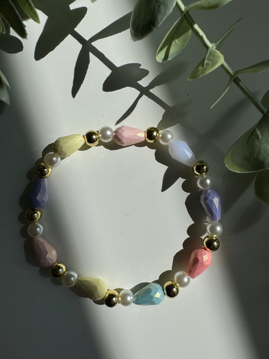 Pastel and pearl bracelet